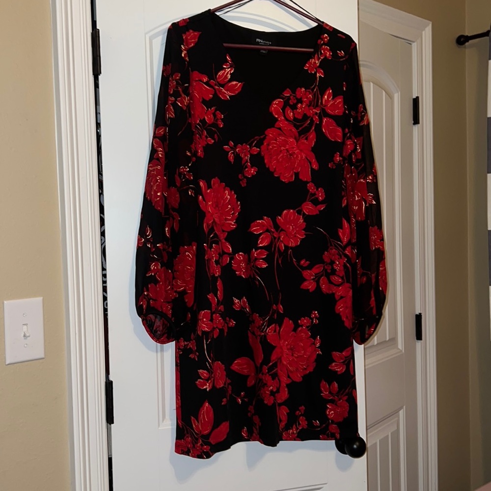 NWOT Red and black floral dress; sheer sleeves w/ gold accents